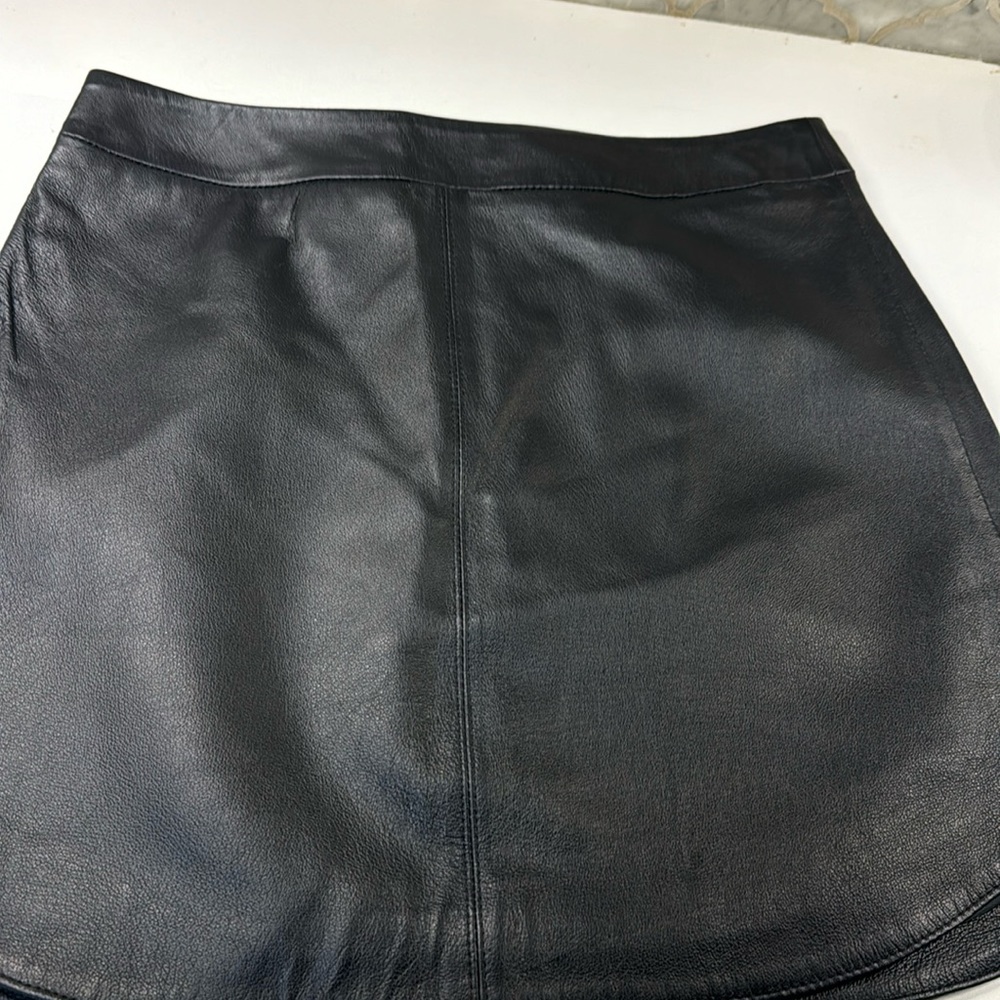 Brand New BB Dakota Black leather mini skirt